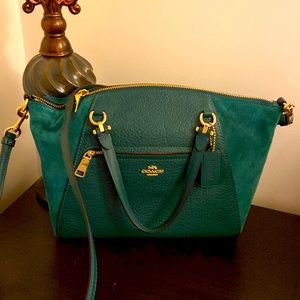 Beautiful new and original green purse from COACH.